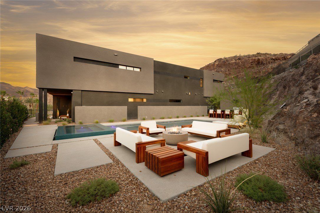 625 Sleeping Dragon Drive. Henderson, NV 89012