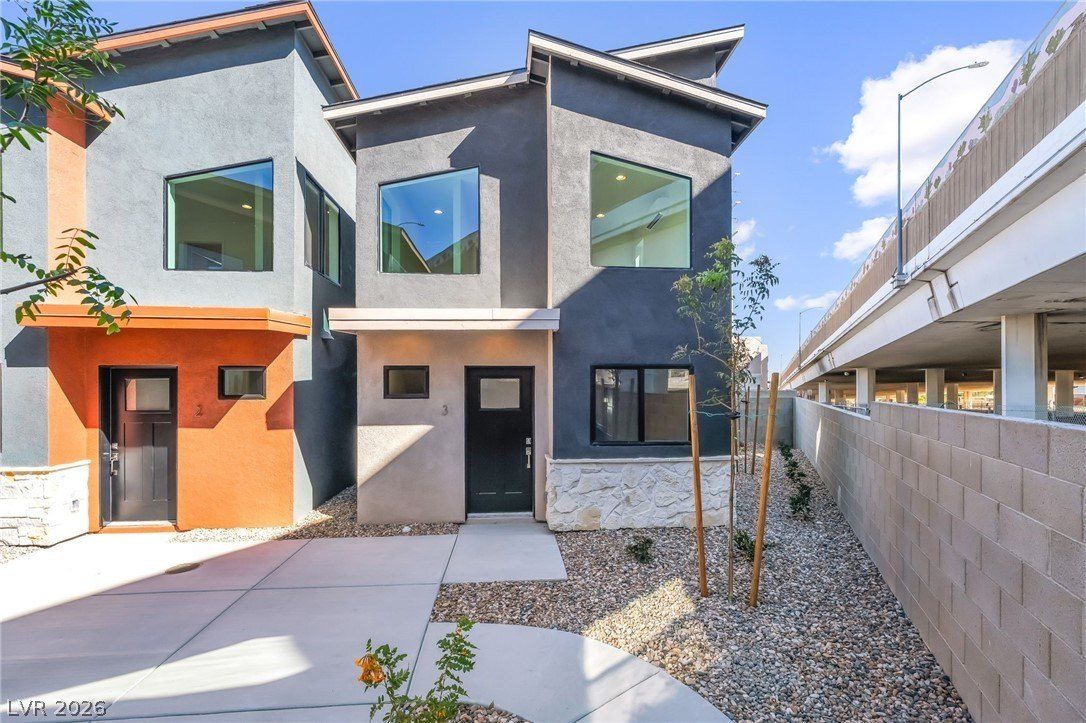 350 N 13Th Street. Las Vegas, NV 89101