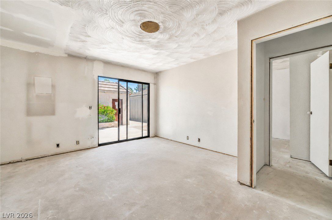 2985 Bel Air Drive. Las Vegas, NV 89109