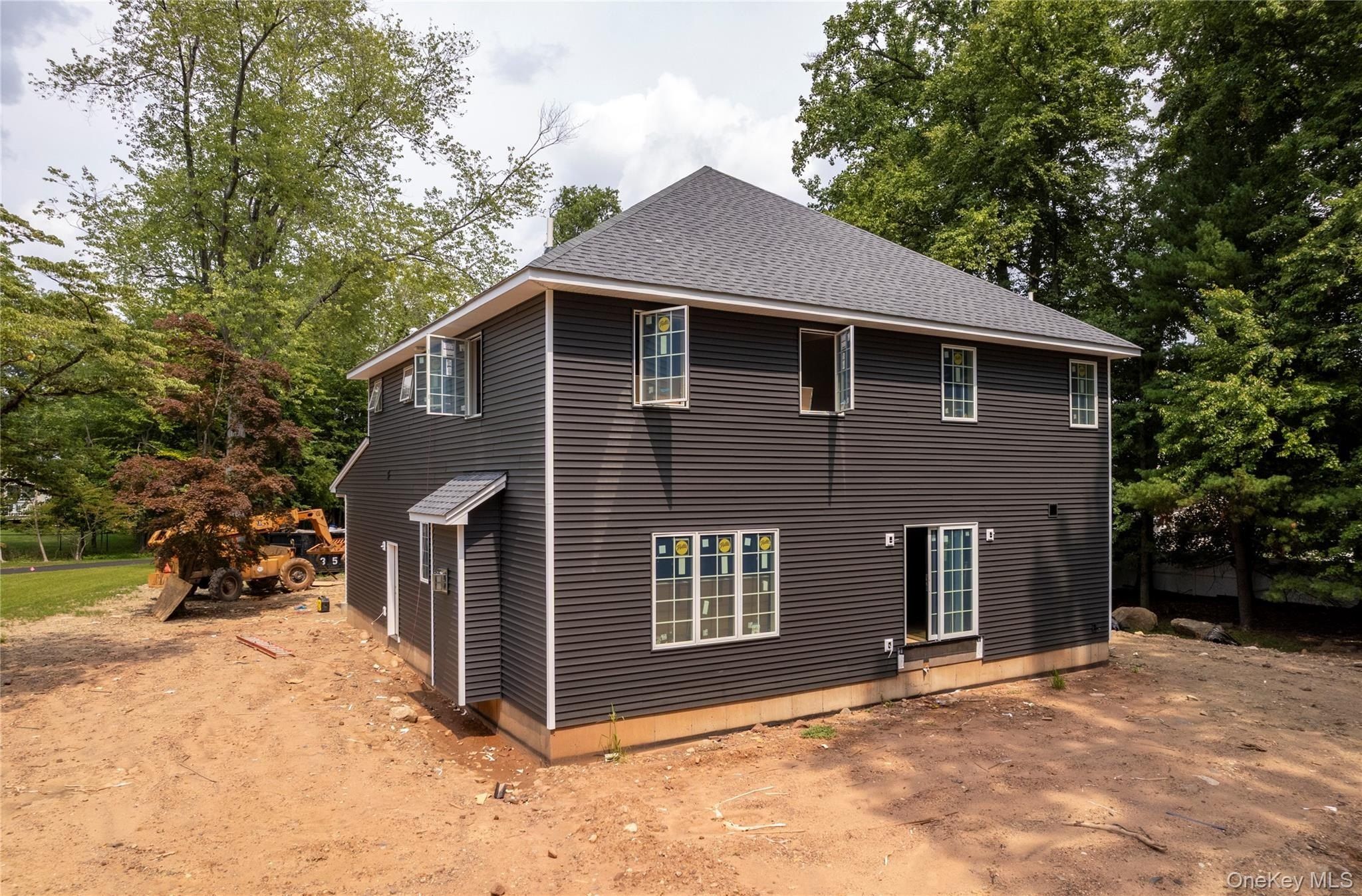 354 Holt Drive. Pearl River, NY 10965