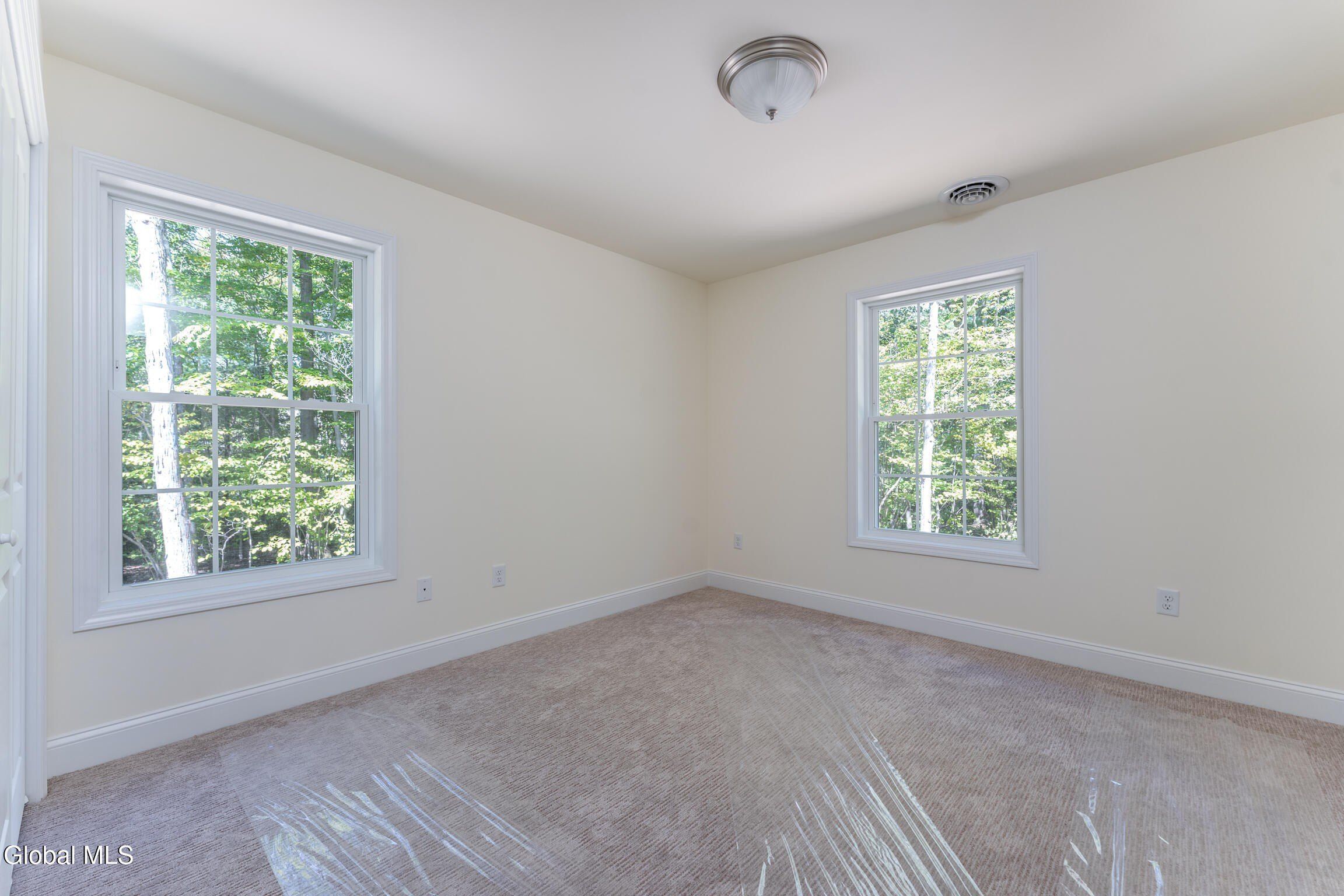 14 Prescott Drive. Glenville, NY 12302