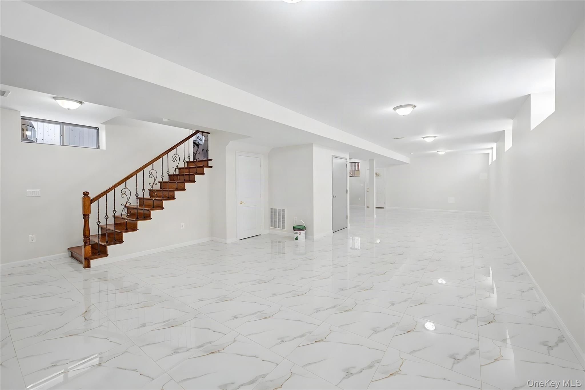Th Street. Fresh Meadows, NY 11365