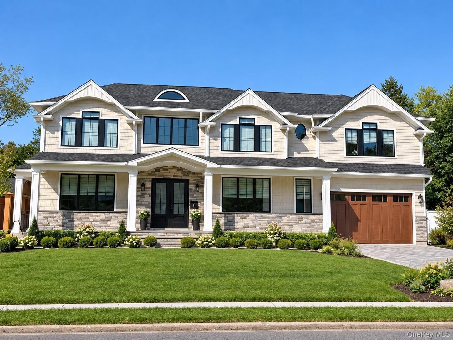 Horton Place. Syosset, NY 11791