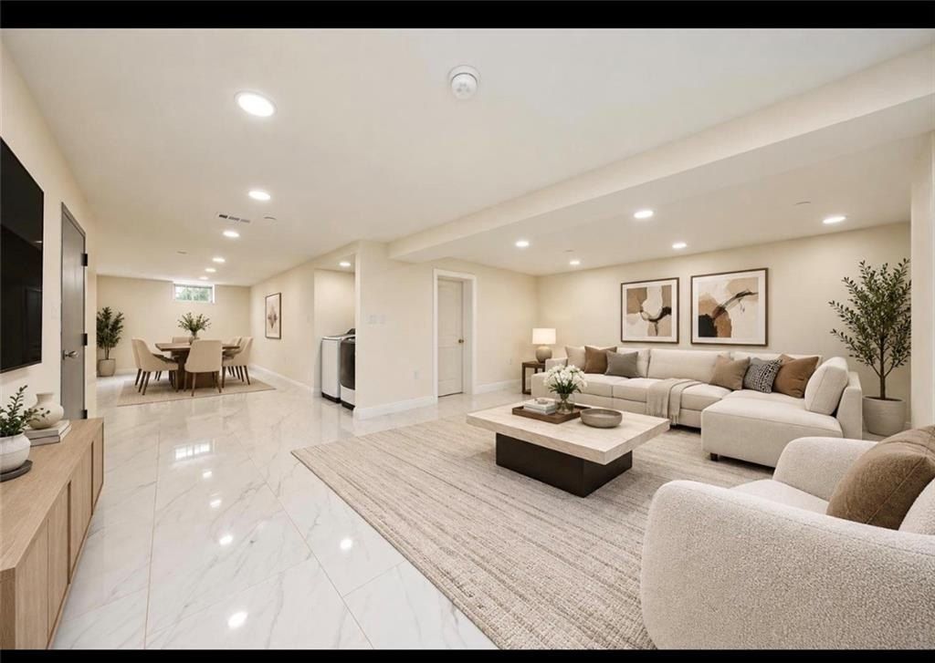 353 E 17Th Street. Brooklyn, NY 11226