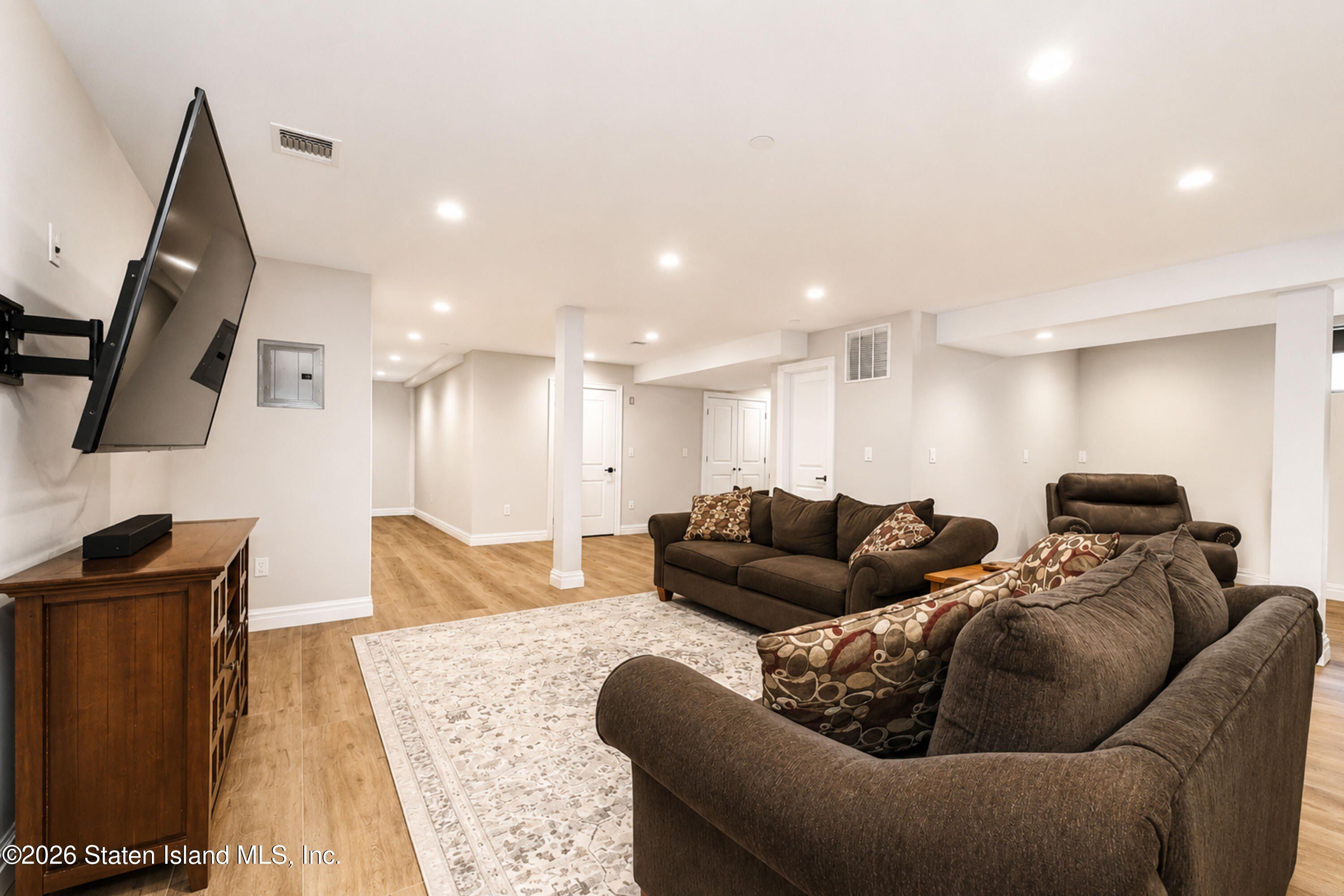 368 Sleight Avenue. Staten Island, NY 10307