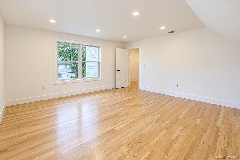 218 W Tyler Avenue. Miller Place, NY 11764