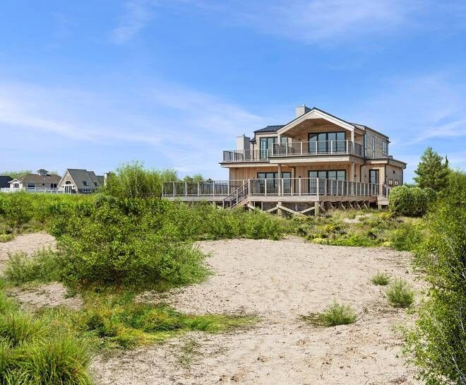 40 Deforest Road. Montauk, NY 11954