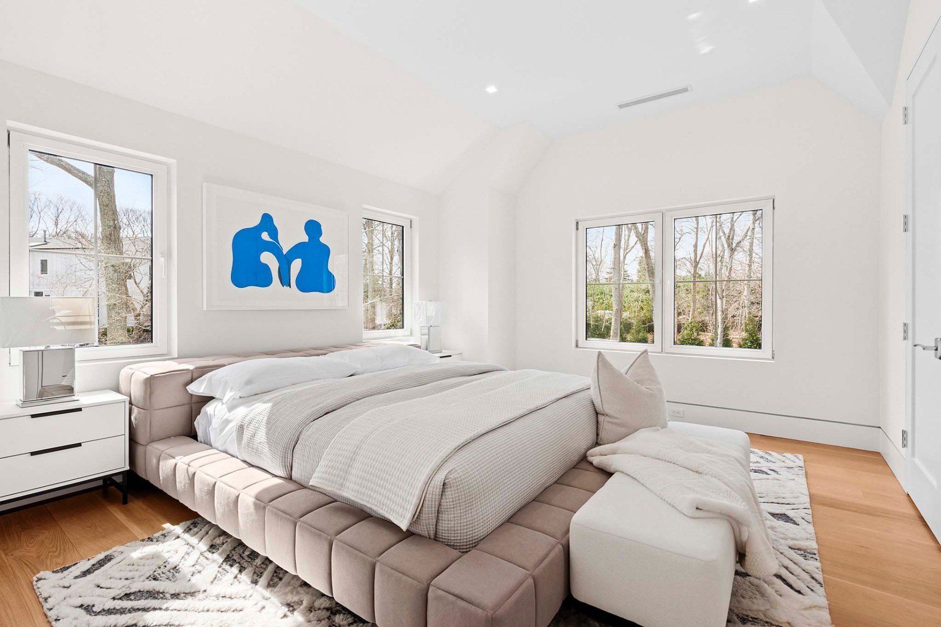 7 Ashwood Court. Southampton, NY 11968