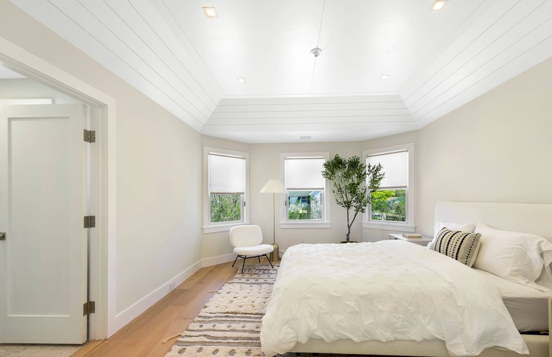 105 Willow Street. Southampton, NY 11968