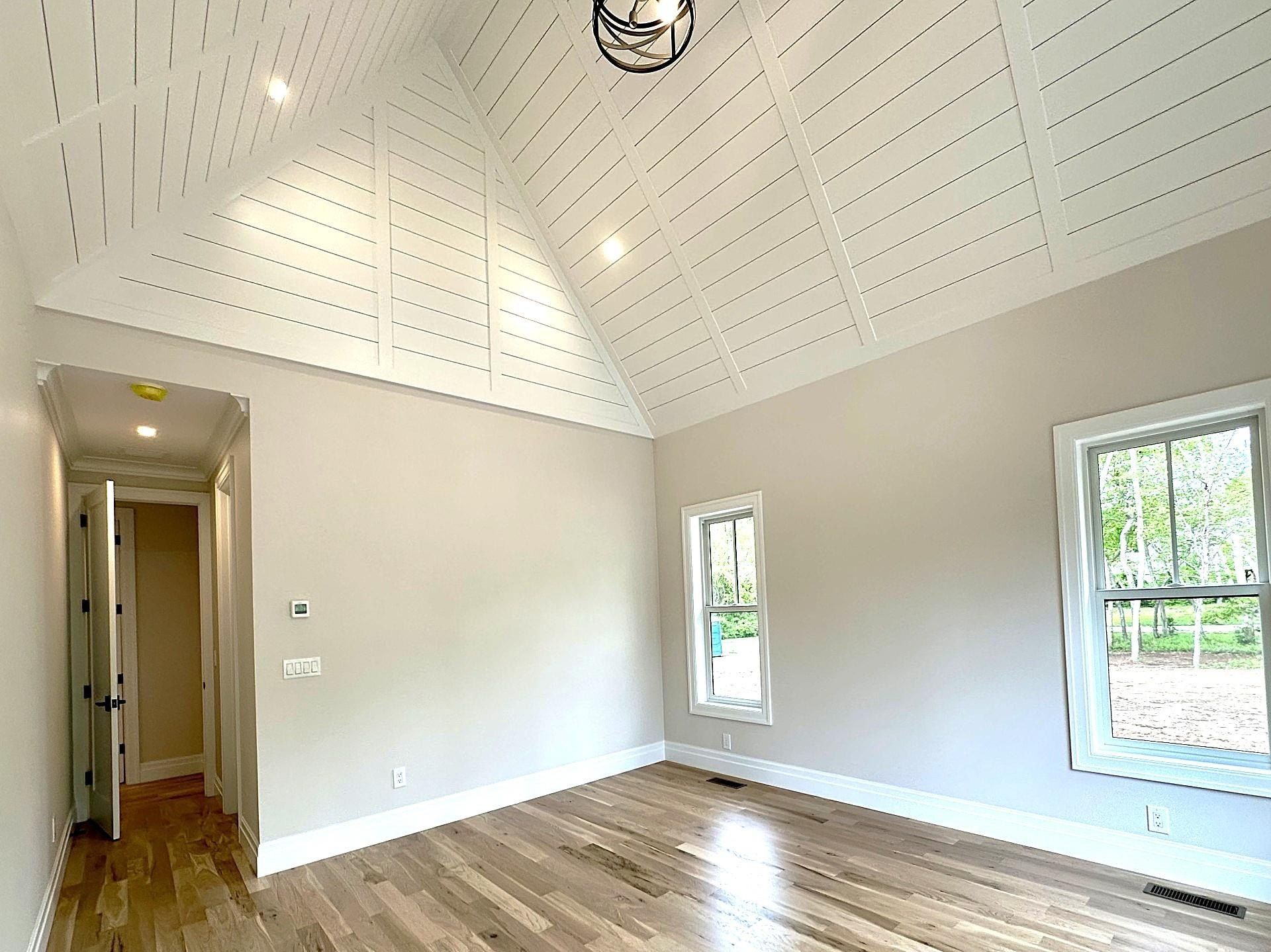 33 Lagoon Court. Riverhead, NY 11901