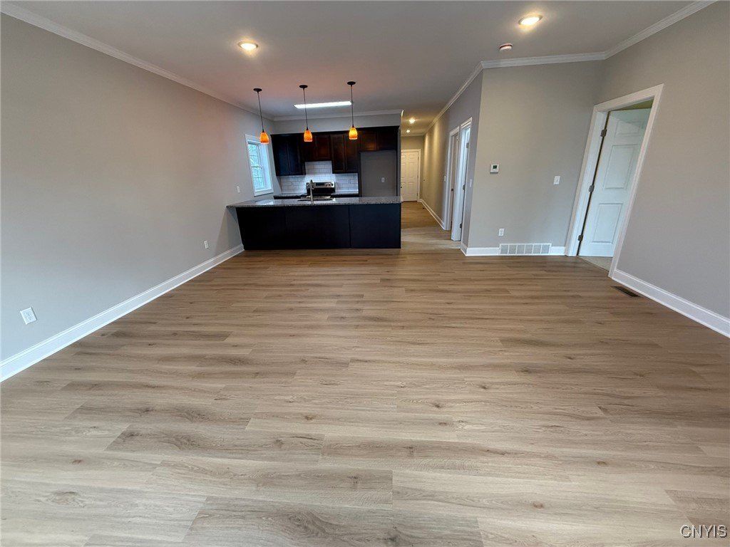 10 Platten Drive. Jordan, NY 13080