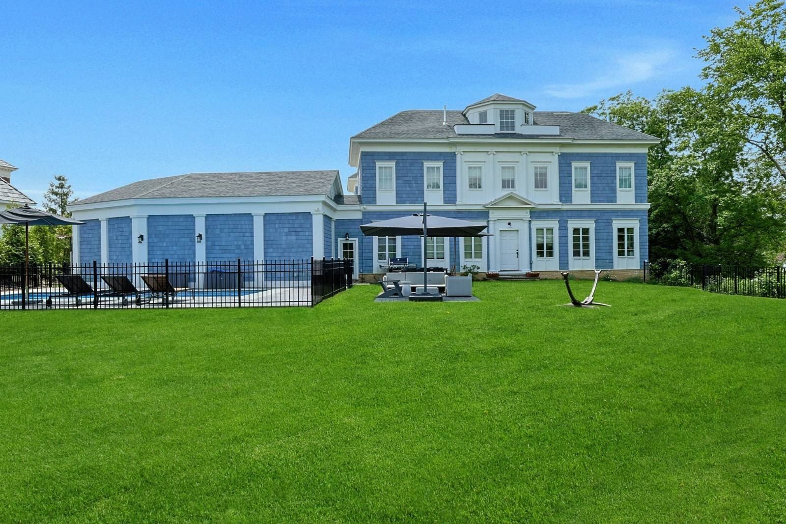 5310 Grosvenor Avenue. Bronx, NY 10471