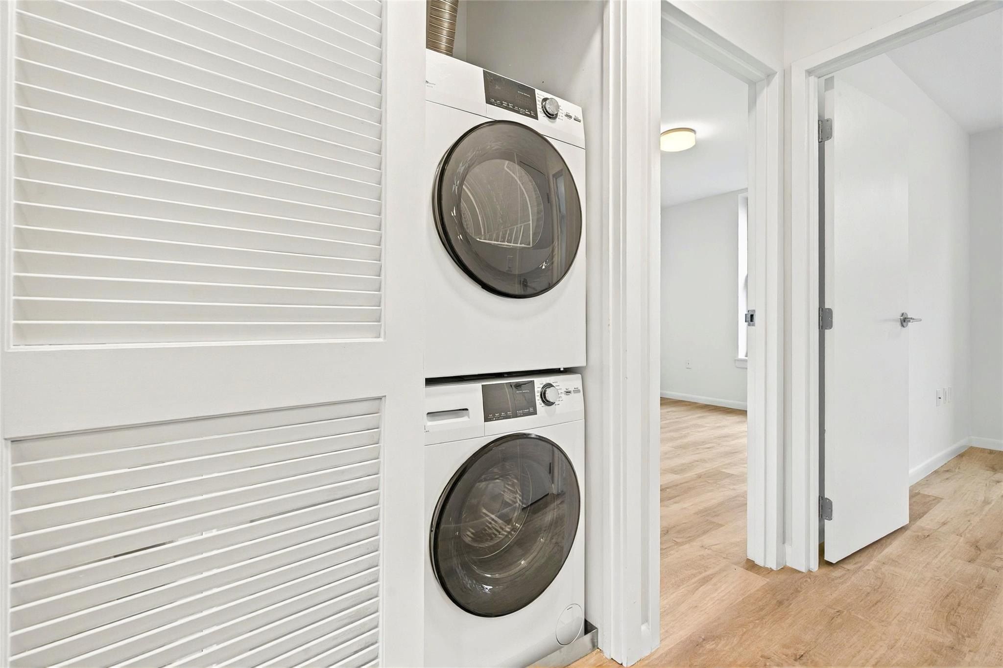 1727 Lacombe Avenue Unit 4A. Bronx, NY 10473