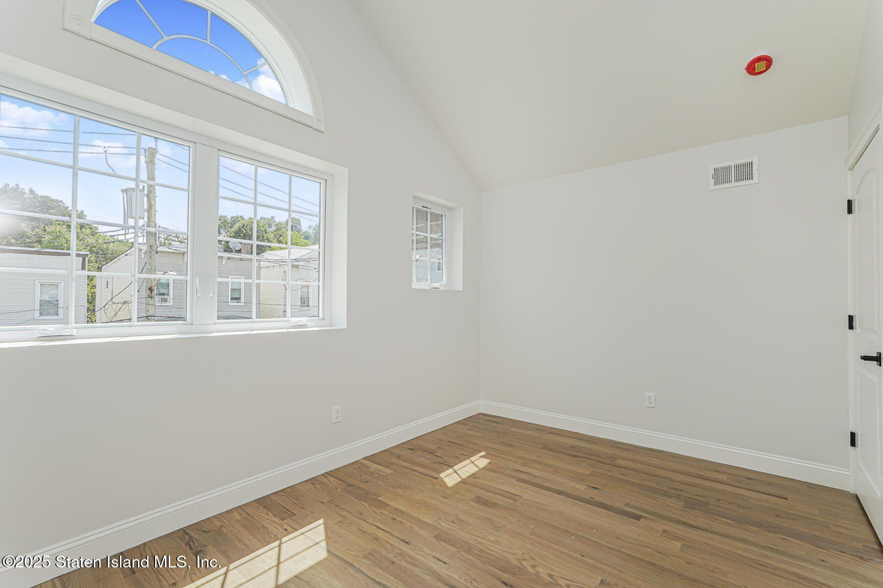 63 Grant Street. Staten Island, NY 10301