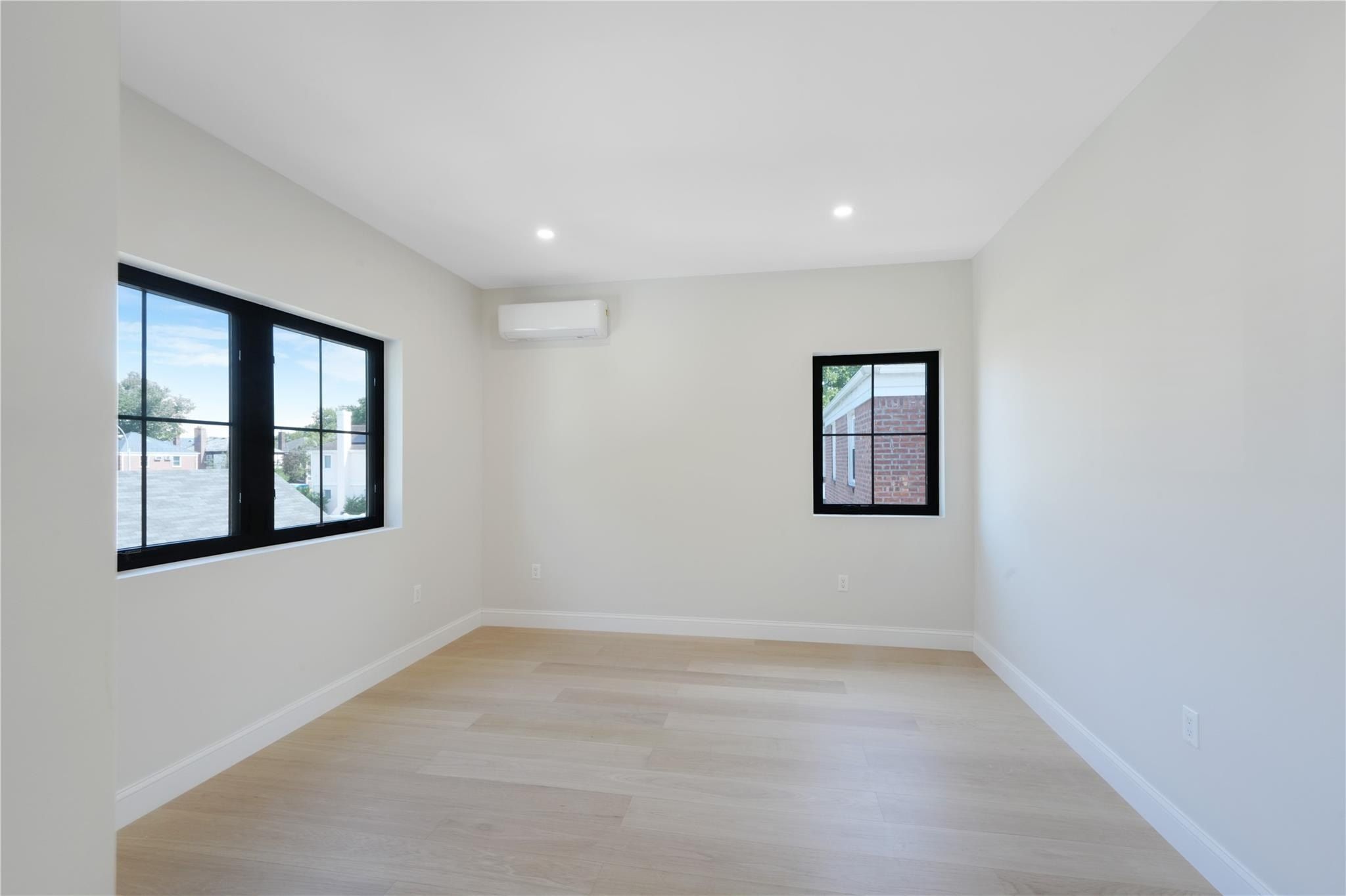 7531 175Th Street. Fresh Meadows, NY 11366