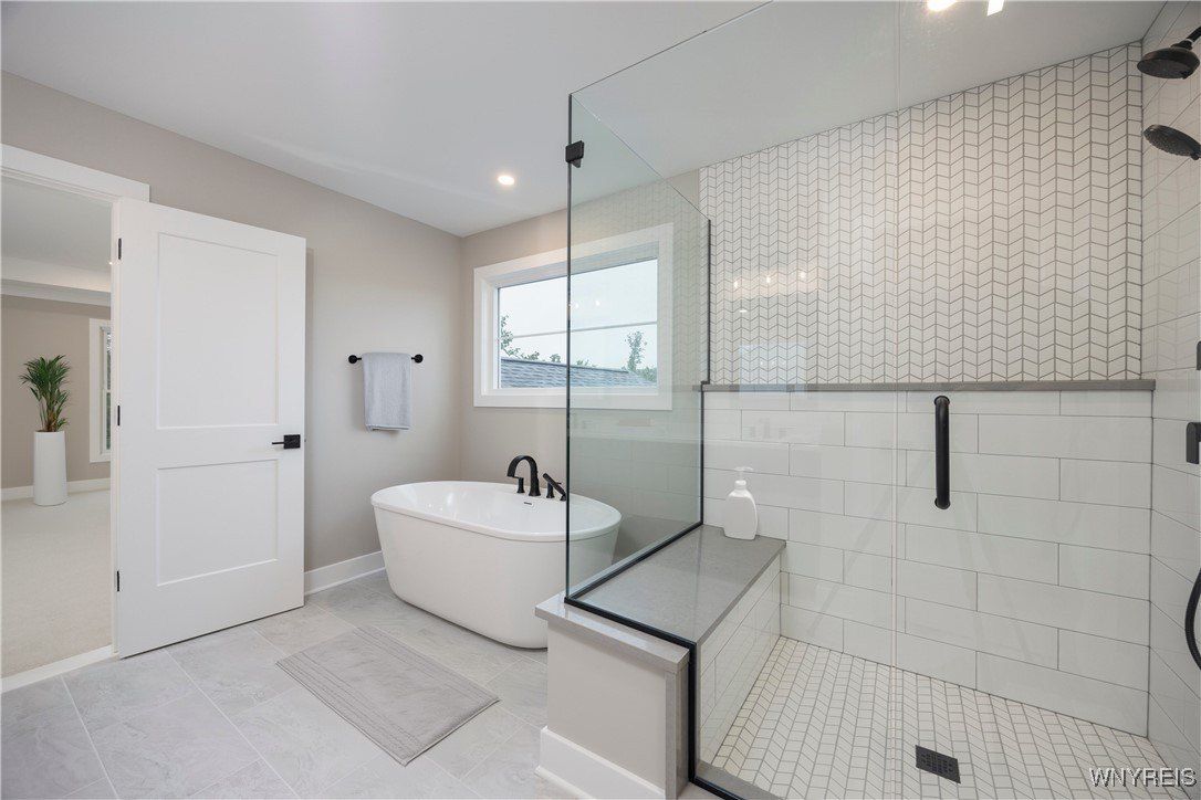 3911 Wheatfield Crossing. North Tonawanda, NY 14120