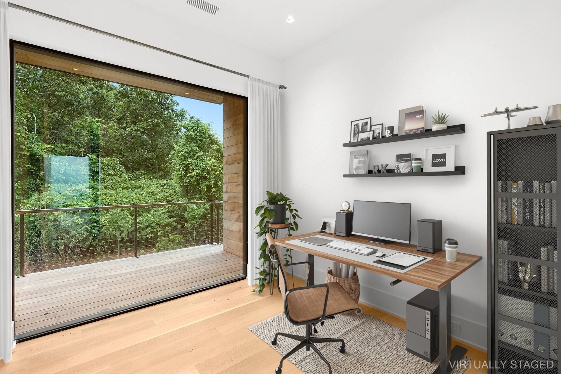 15 North Neck Lane. Montauk, NY 11954