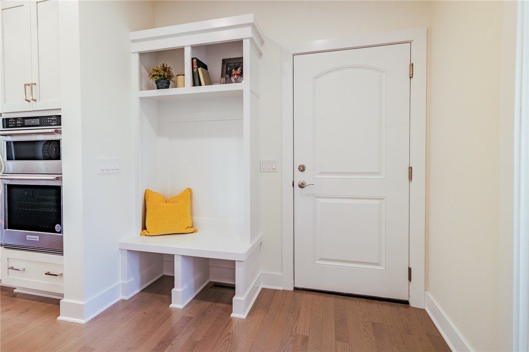 18 Mendon Green Lane. Pittsford, NY 14534