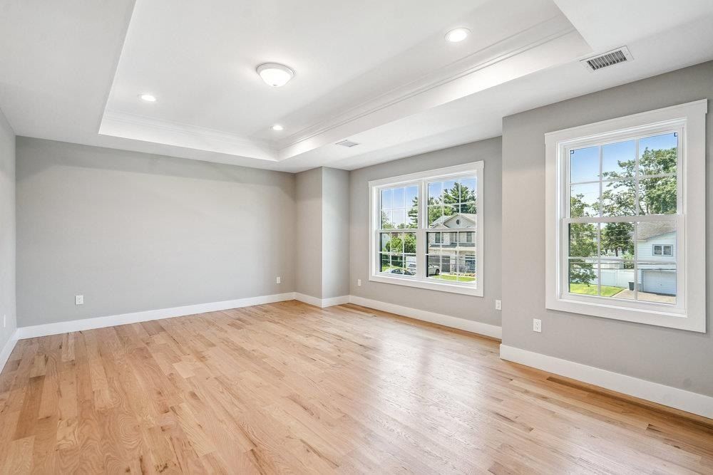 25 Westchester Avenue. Jericho, NY 11753