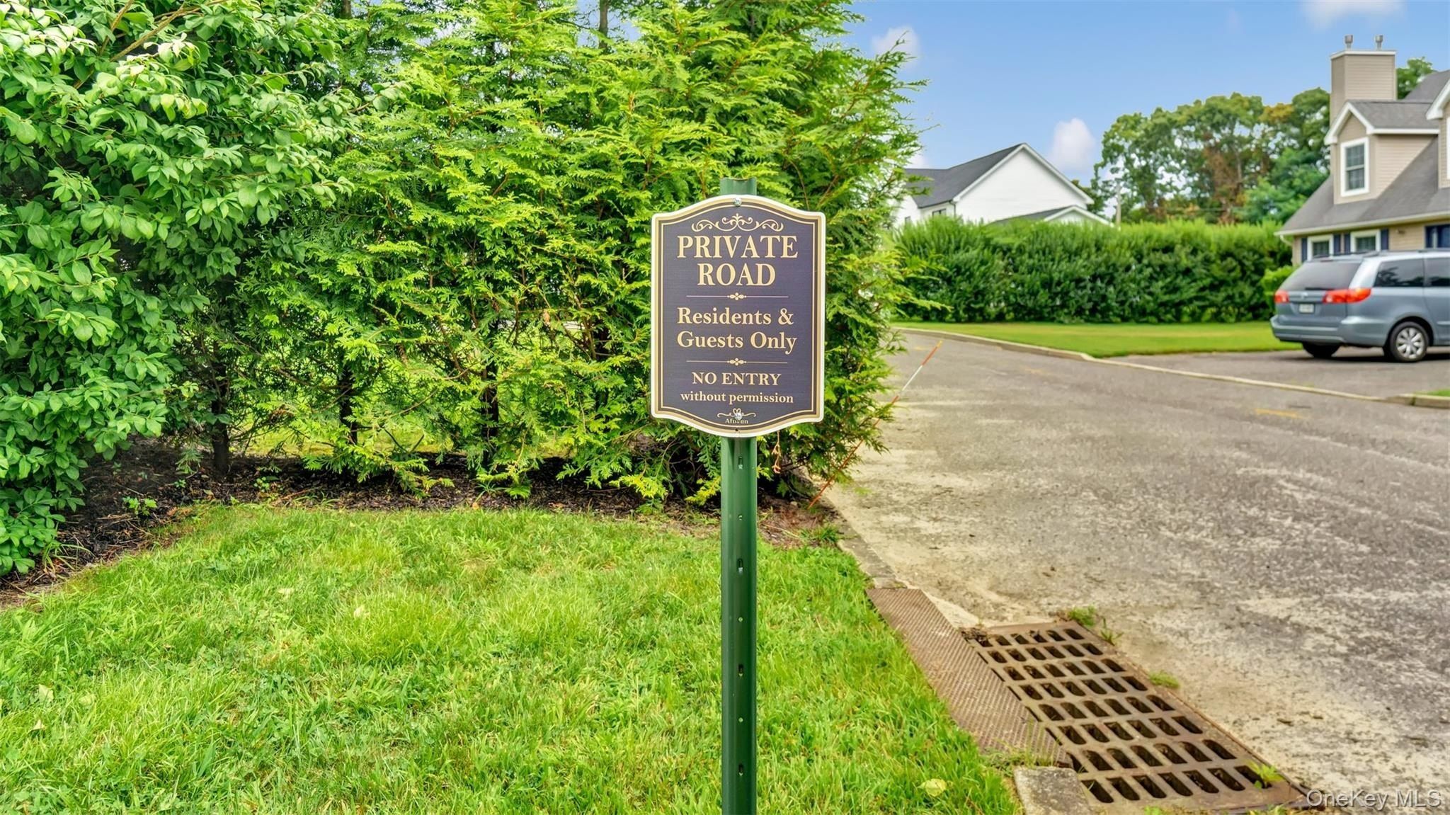 5B Fanning Avenue. Hampton Bays, NY 11946