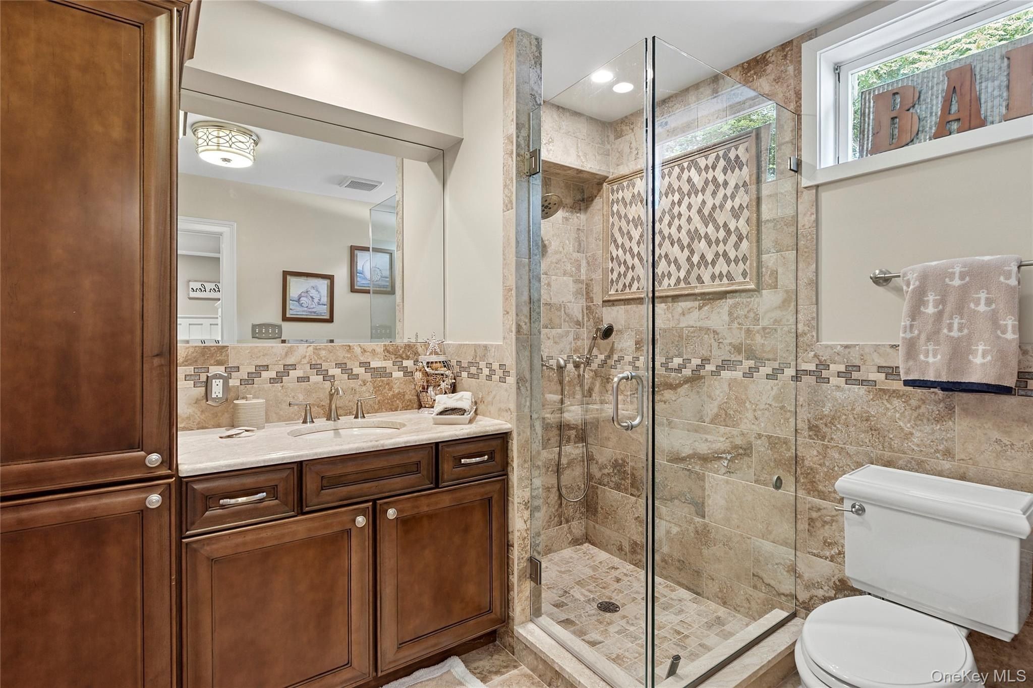 5218 Peconic Bay Boulevard. Laurel, NY 11948