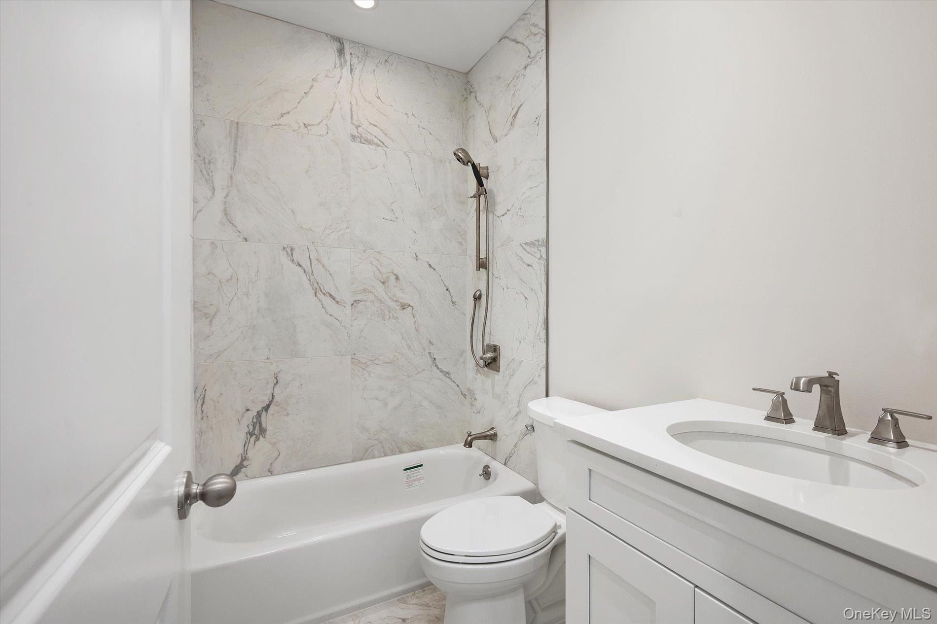 2 GailGrace Court. Copiague, NY 11726