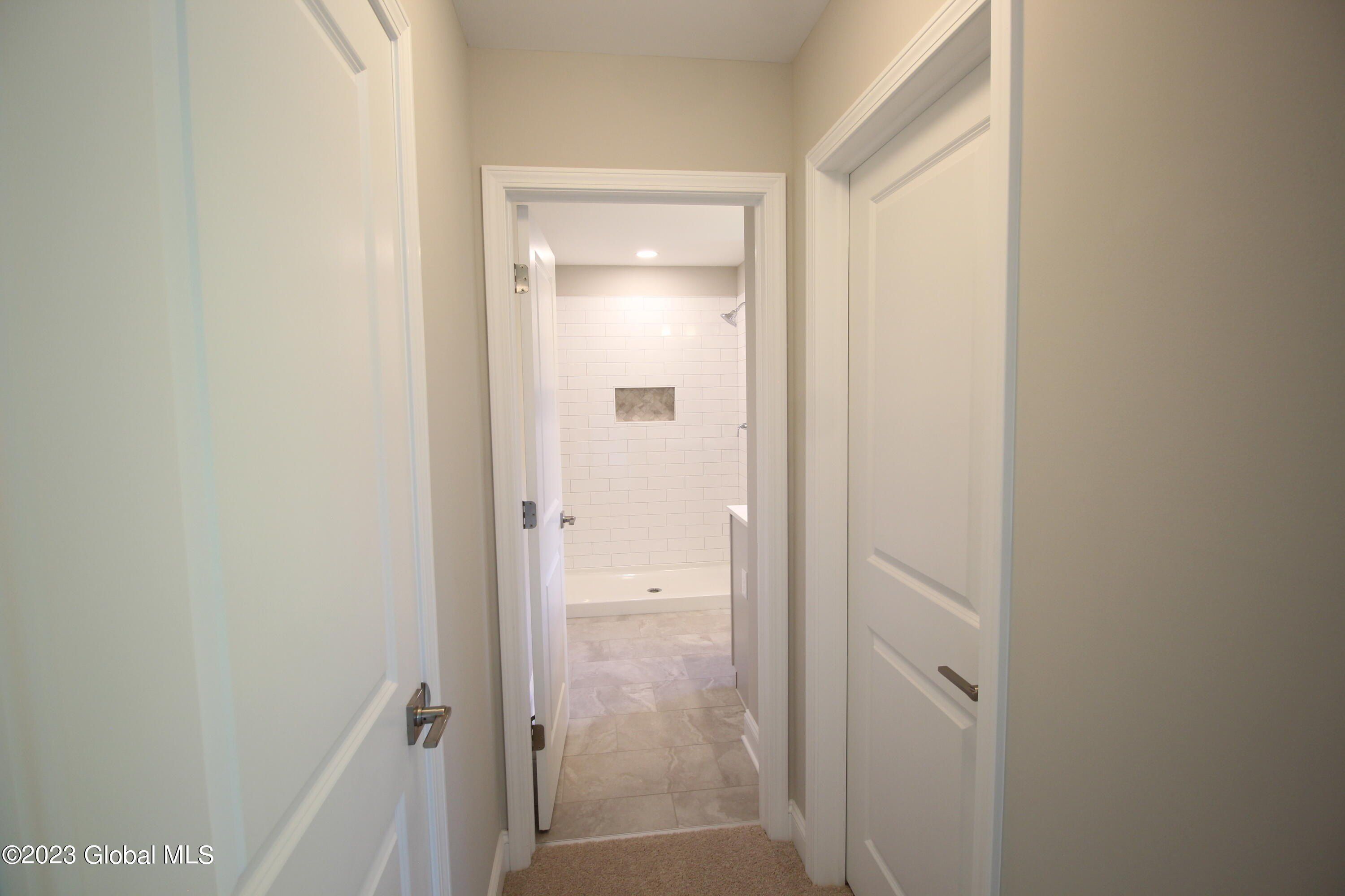 7 Wyatts Way. Clifton Park, NY 12065