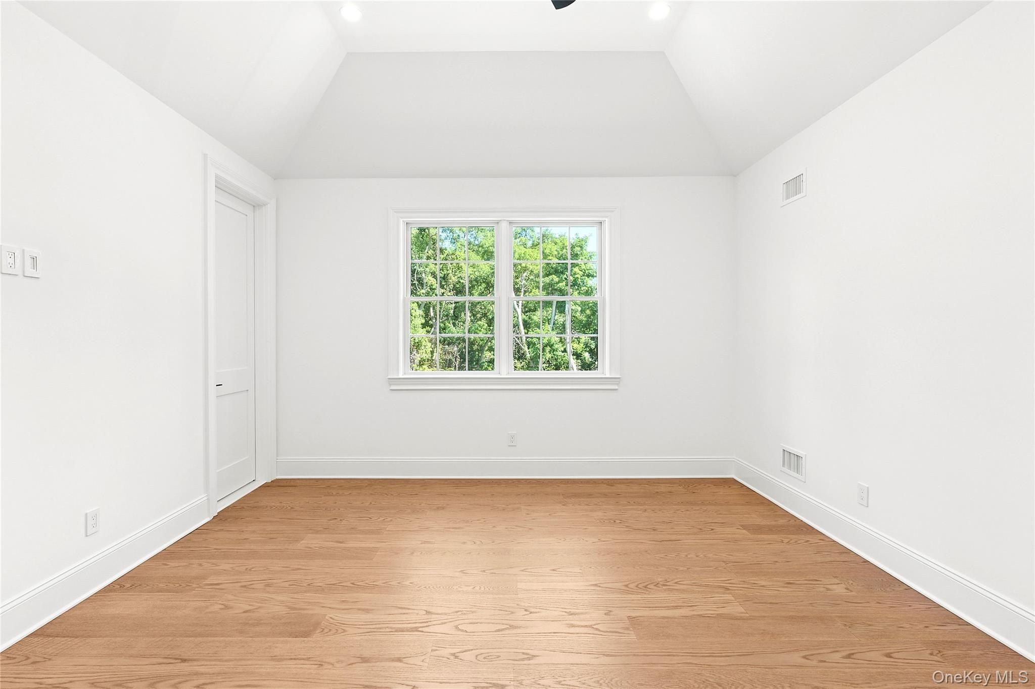 80 Deer Run. Southold, NY 11971