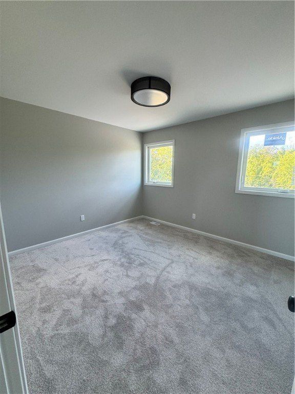 1548 Osburn Ln. Farmington, NY 14425