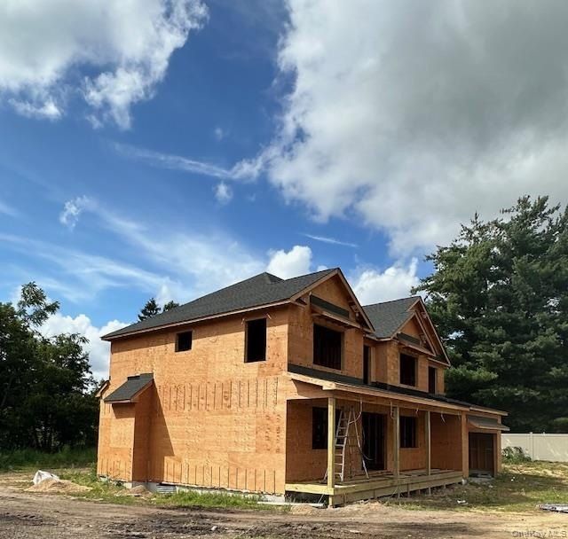 3 Carmine Court. Commack, NY 11725