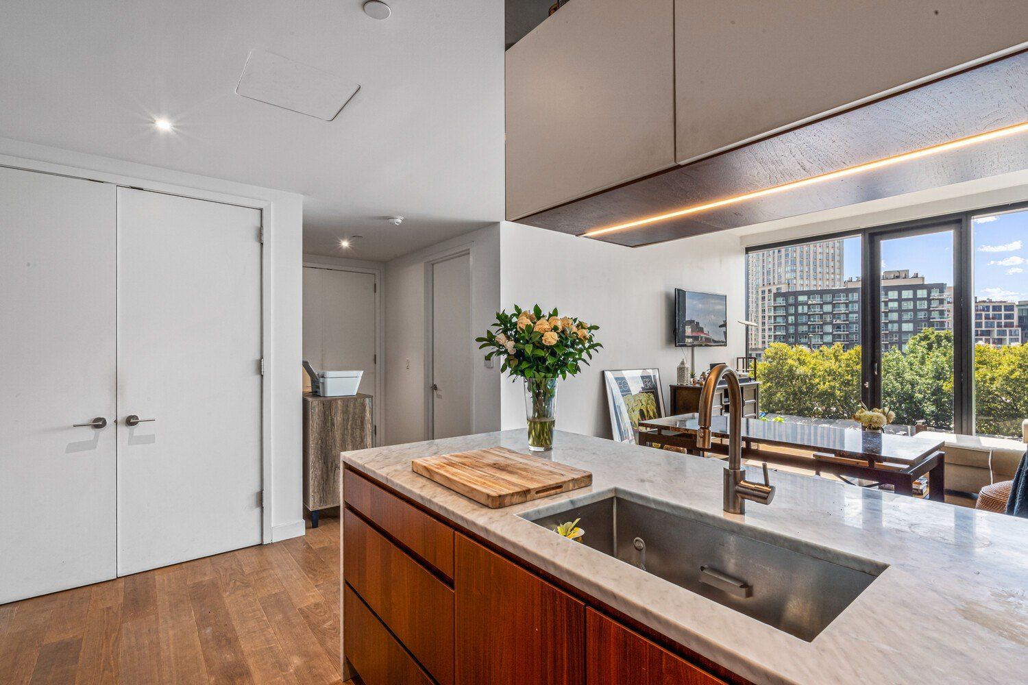 21 30 44Th Dr. Queens, NY 11101