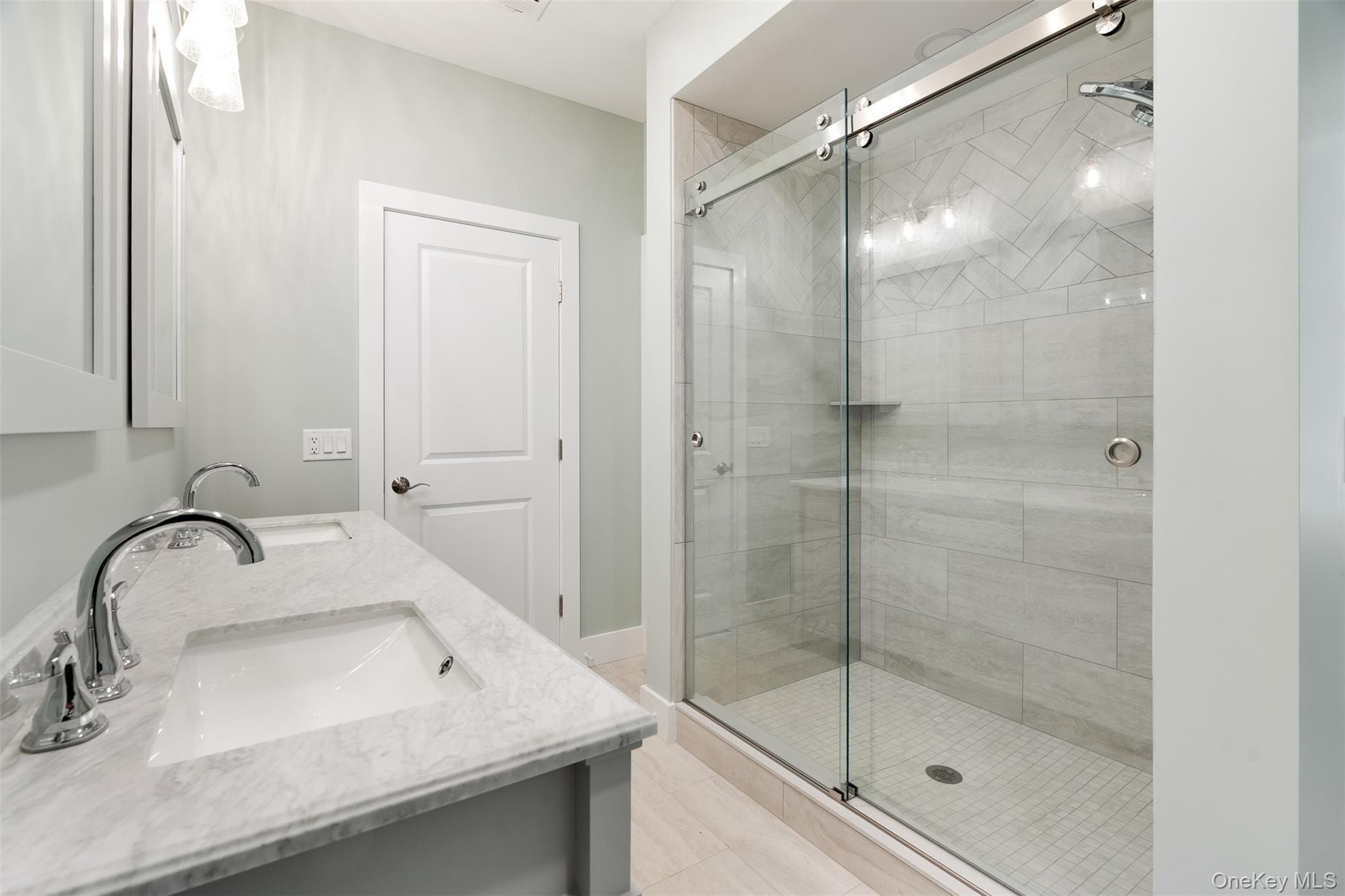 7 Bear Hollow Lane. Hyde Park, NY 12538