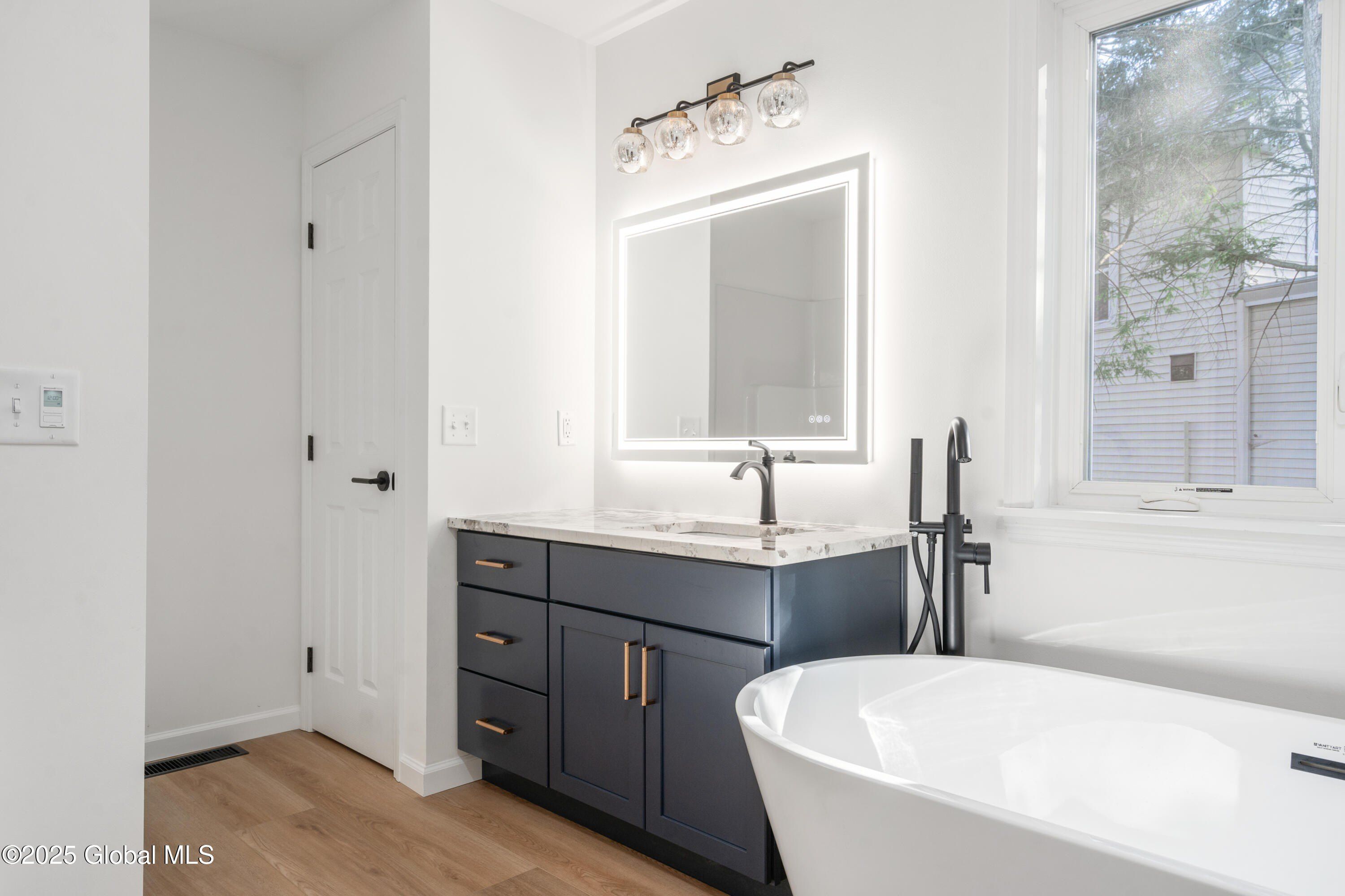 11 Killington Lane. Johnstown, NY 12095