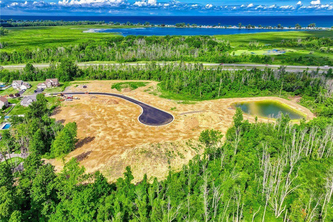 230 Bronze Leaf Trail. Rochester, NY 14612