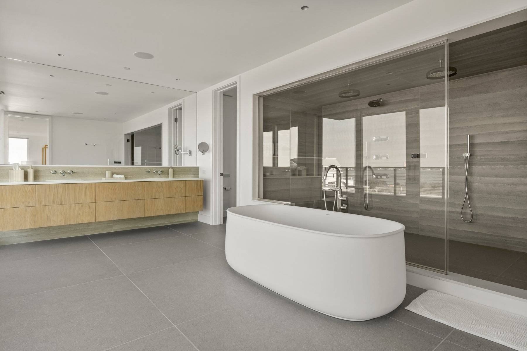 780 Dune Road. Westhampton Beach, NY 11978