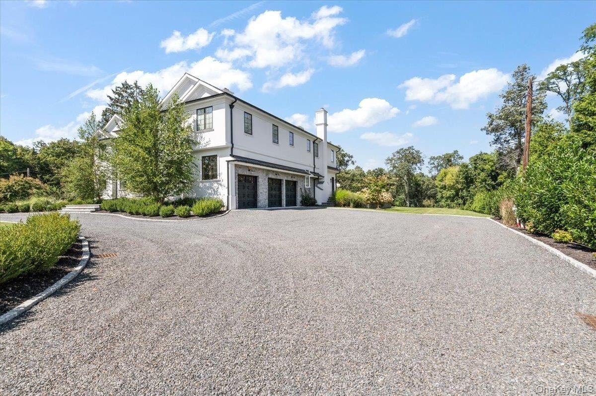 5 Gerry Lane. Lloyd Harbor, NY 11743