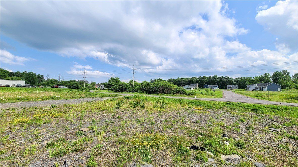 Cayuga Vista Drive. Le Roy, NY 14482