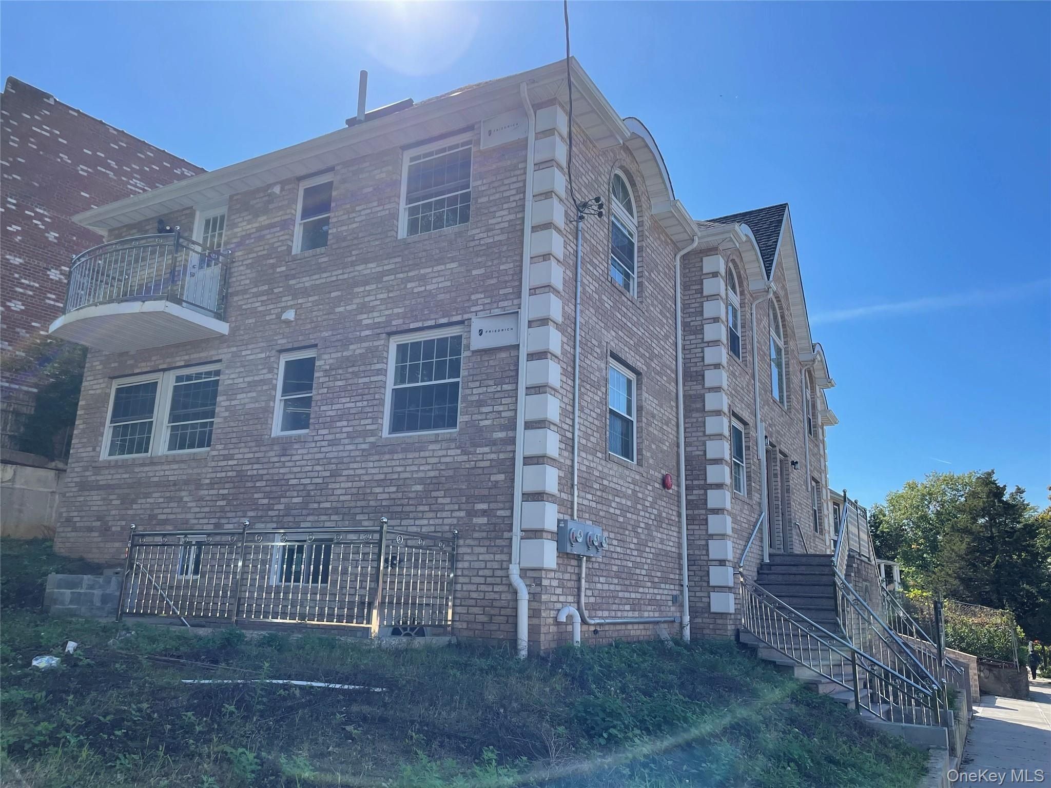 16420 85Th Avenue. Jamaica, NY 11432