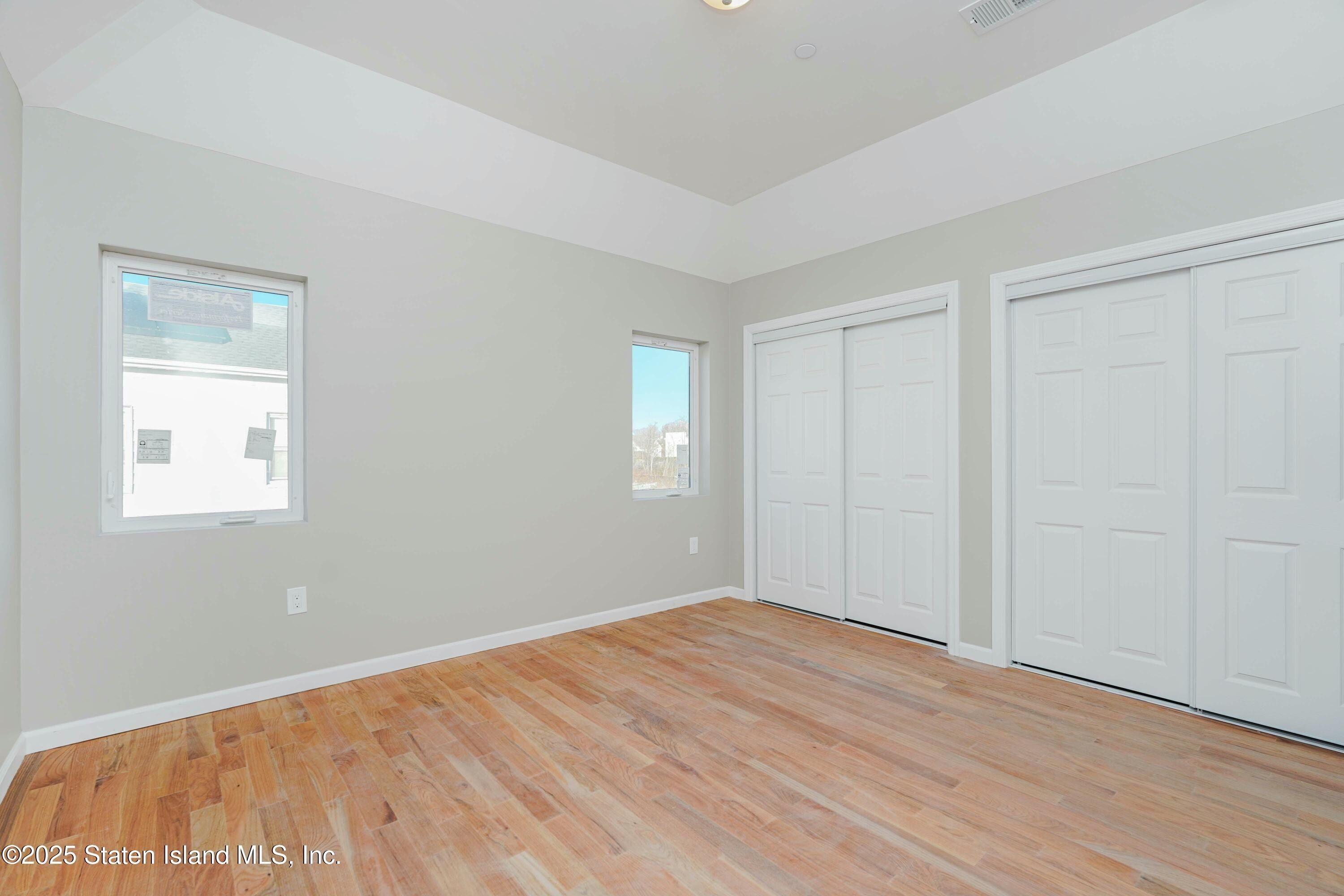 136 Union Avenue. Staten Island, NY 10303