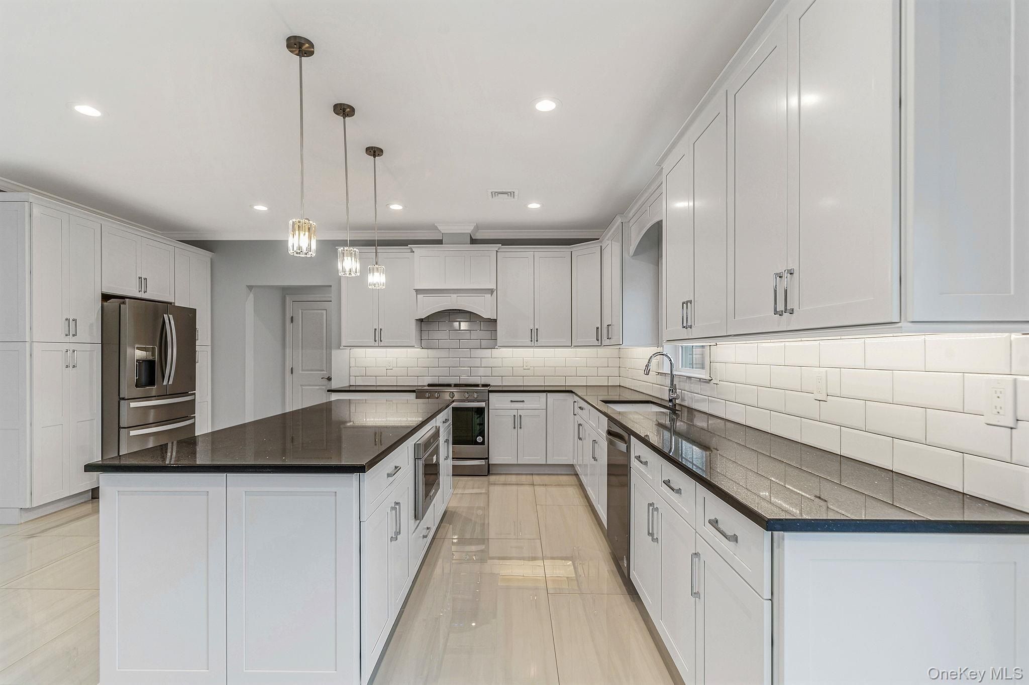 Nc 12 Landing Lane. East Quogue, NY 11942