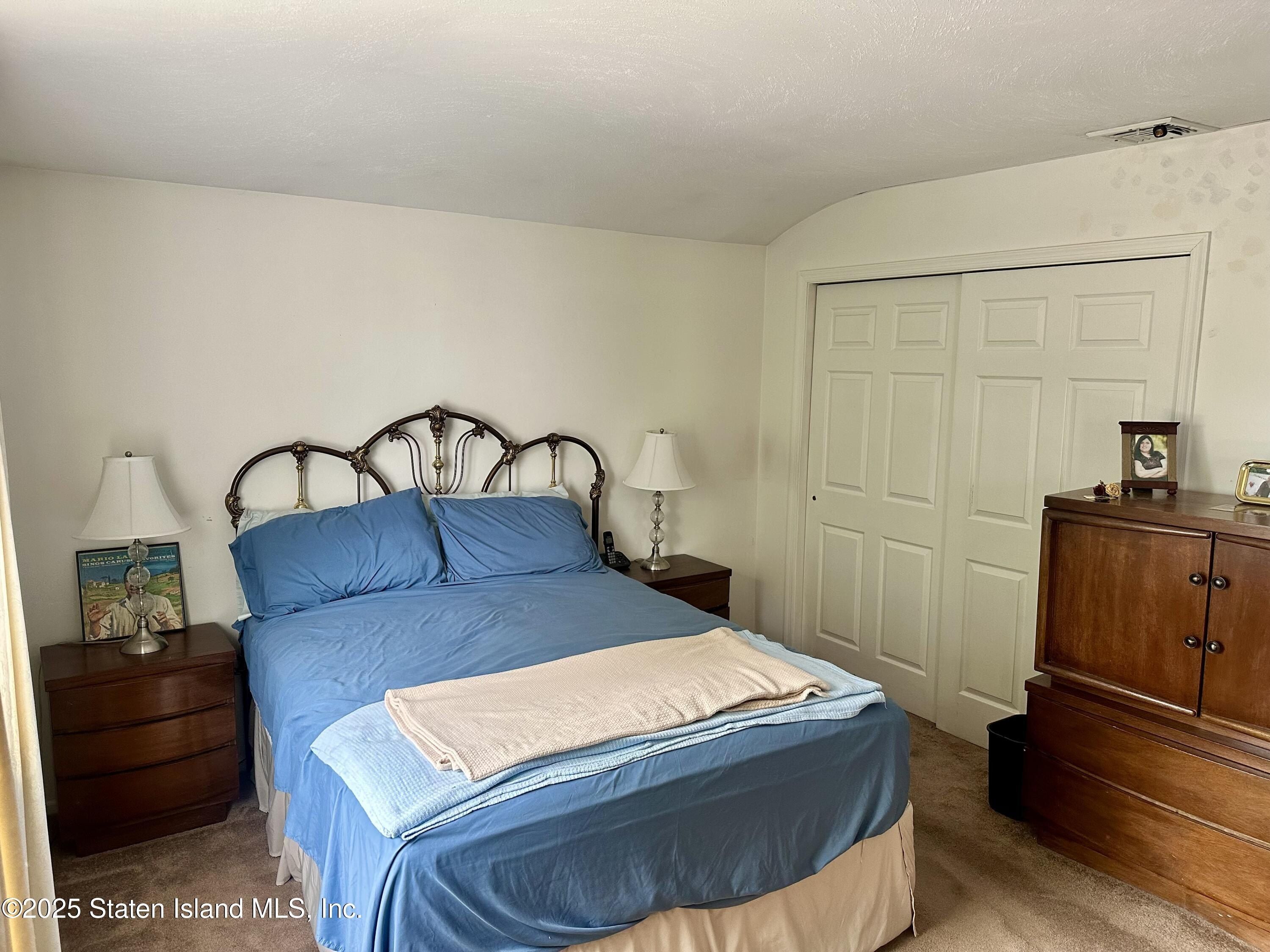 30 Ithaca Street. Staten Island, NY 10306