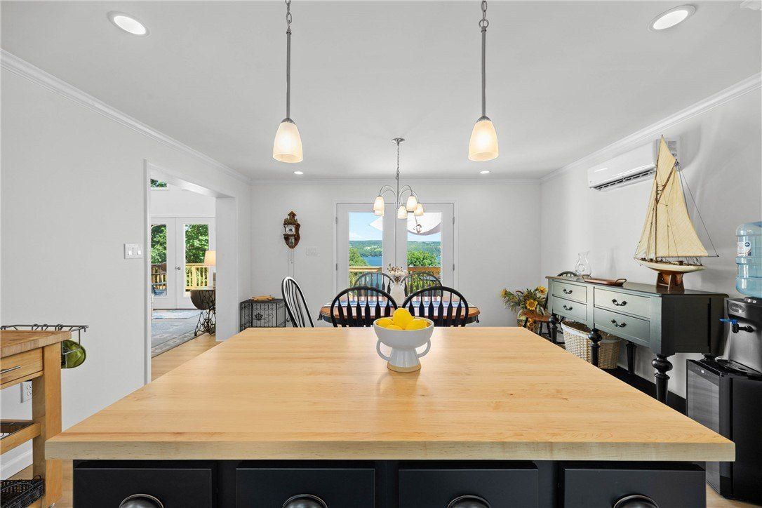 8 Red Cedar Falls Lane. Dundee, NY 14837