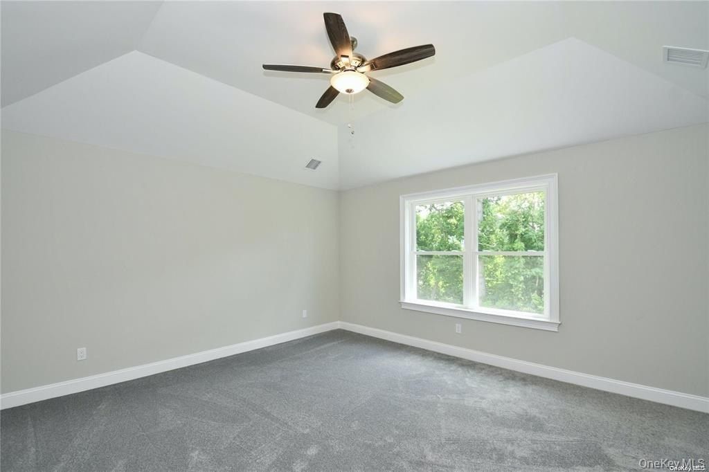 4 Lotto Court. Lake Grove, NY 11755