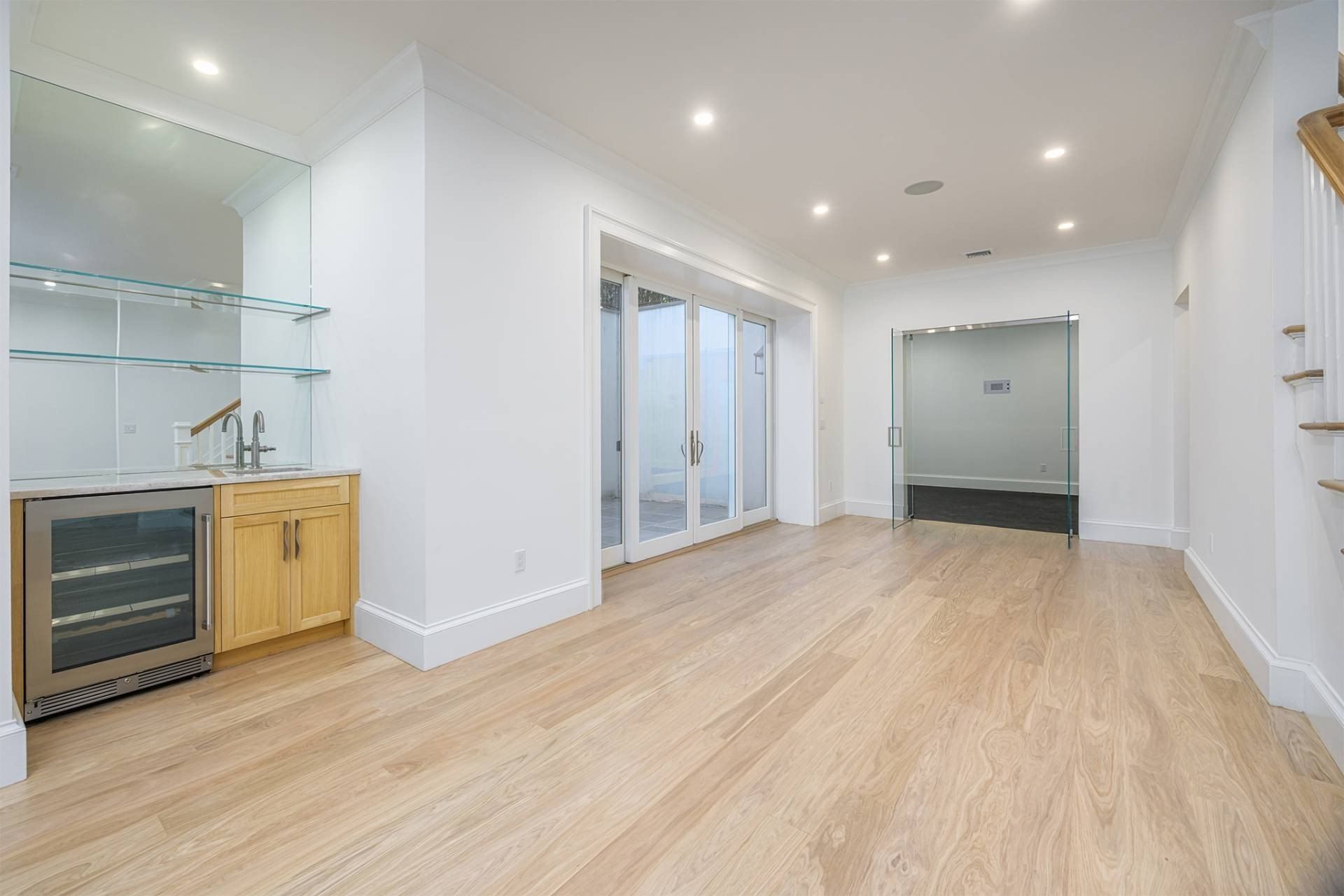 121 Elm Street. Southampton, NY 11968