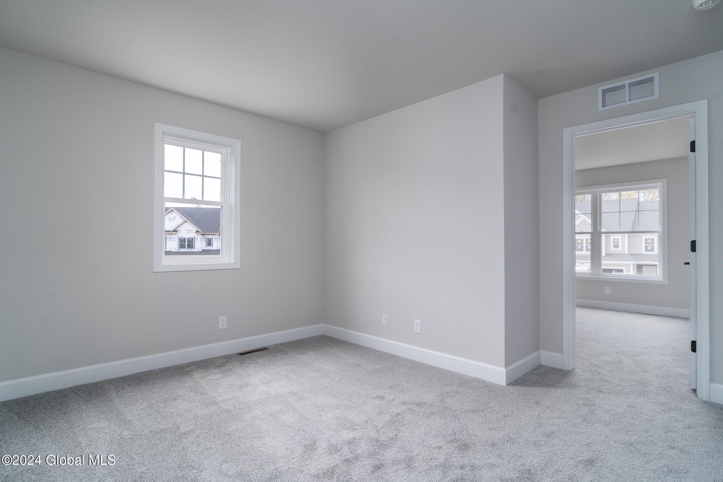 15 Priddle Lane. Latham, NY 12110