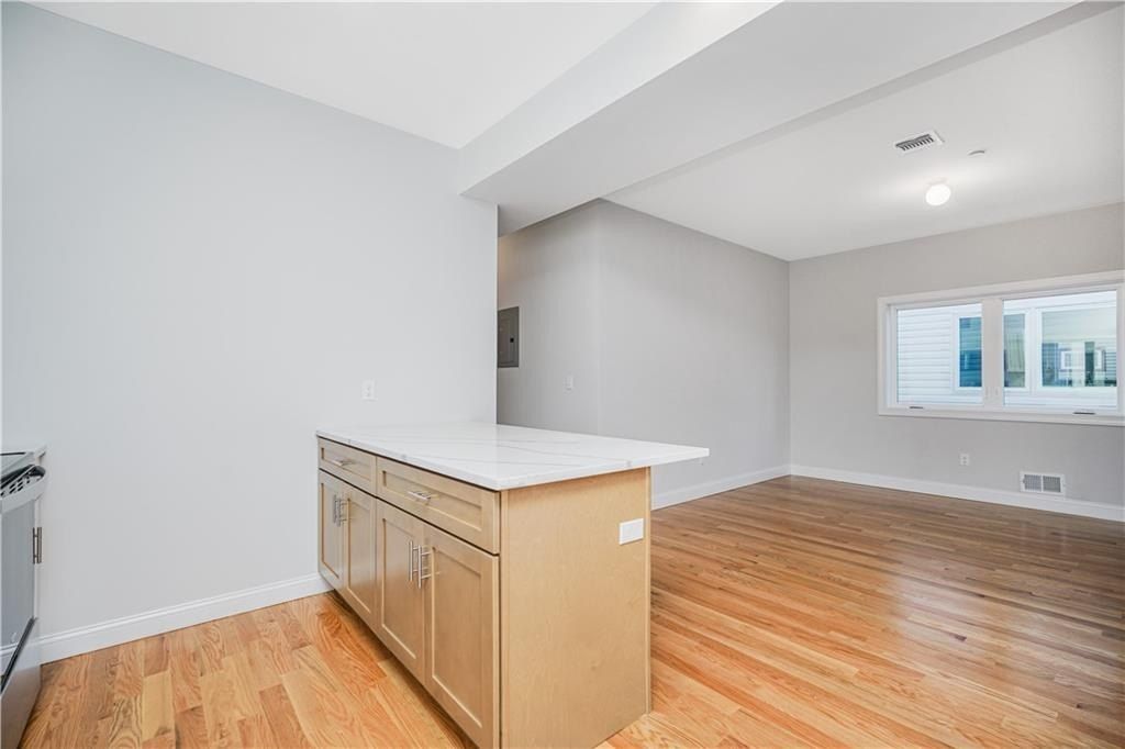 28 Waterside Parkway. Staten Island, NY 10308