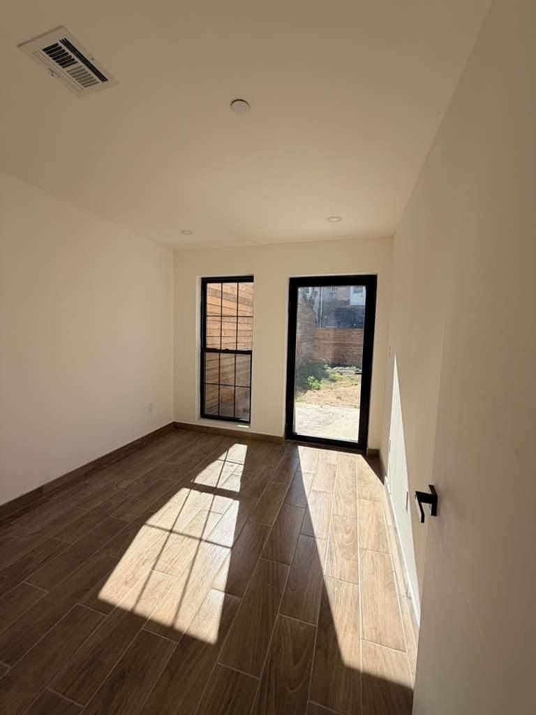 21836 133Rd Rd. Springfield Gardens, NY 11413