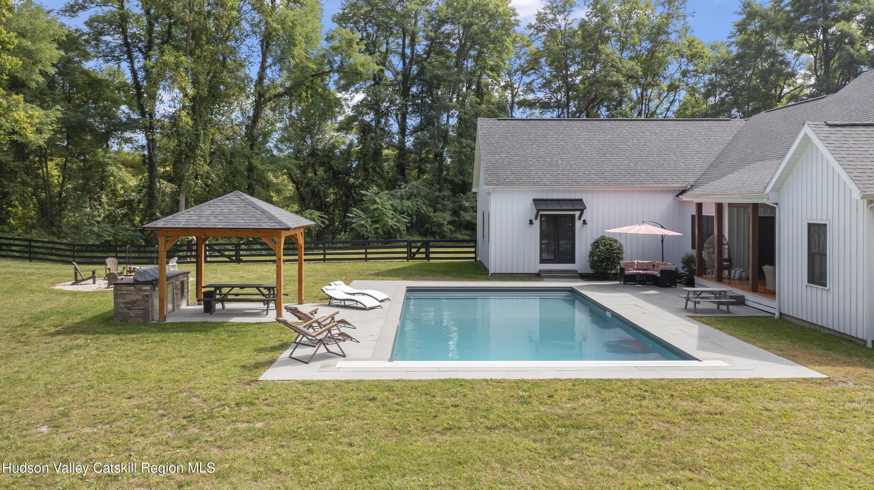 5988 Ny9H. Hudson, NY 12534