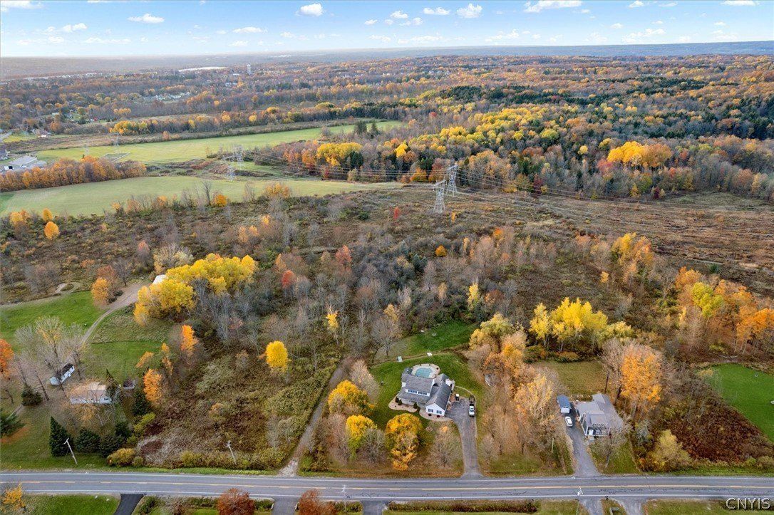 6101 Cavanaugh Road. Marcy, NY 13403