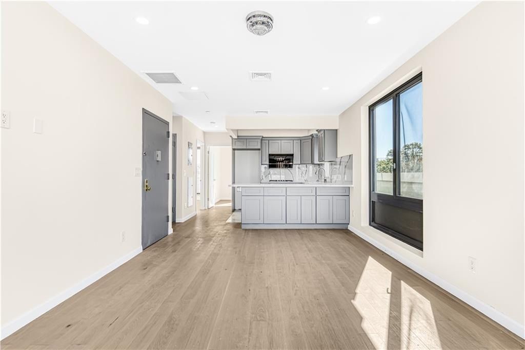 207 Bay 35Th Street. Brooklyn, NY 11214